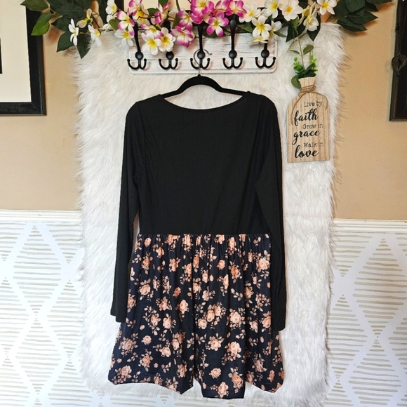 Shein Long Sleeved Ribbed and Floral Fit and Flare Dress - Picture 3 of 4